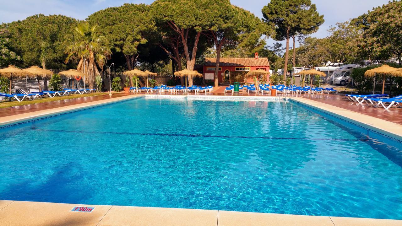 Complejo Turistico & Camping Cabopino マルベーリャ エクステリア 写真